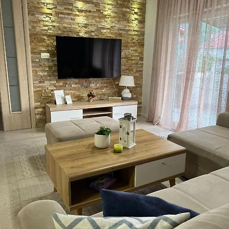 Apartman Mak Apartment Mostar Bagian luar foto